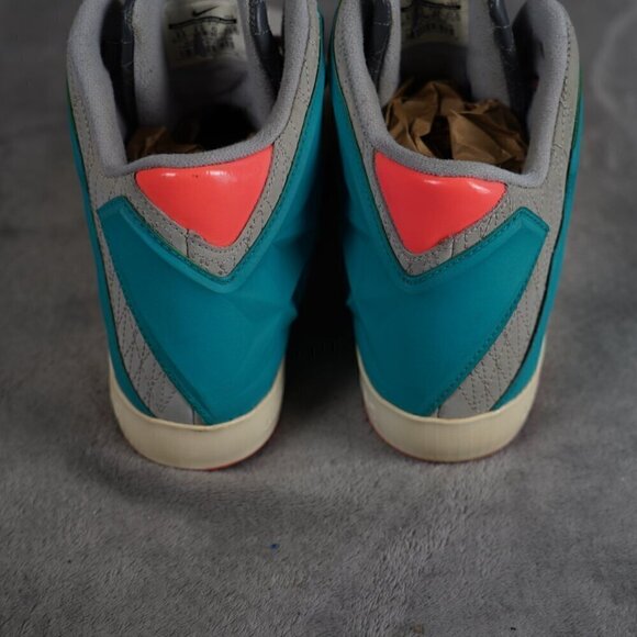 Men's NIKE Lebron XI NSW Lifestyle 616766-002 Miami Vice Wolf Grey Size 9.5 - Picture 10 of 14